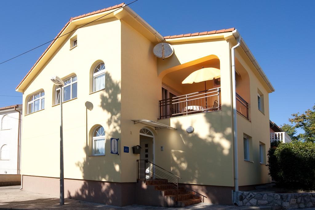 Apartment Blazi Njivice Exterior photo
